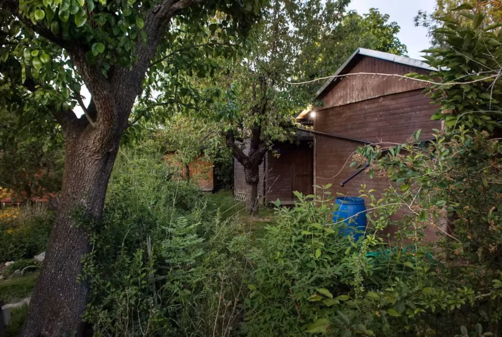 Dunkelretreat aus Österreich: Holzhütten in Böhmen, dreieinhalb Stunden von Wien